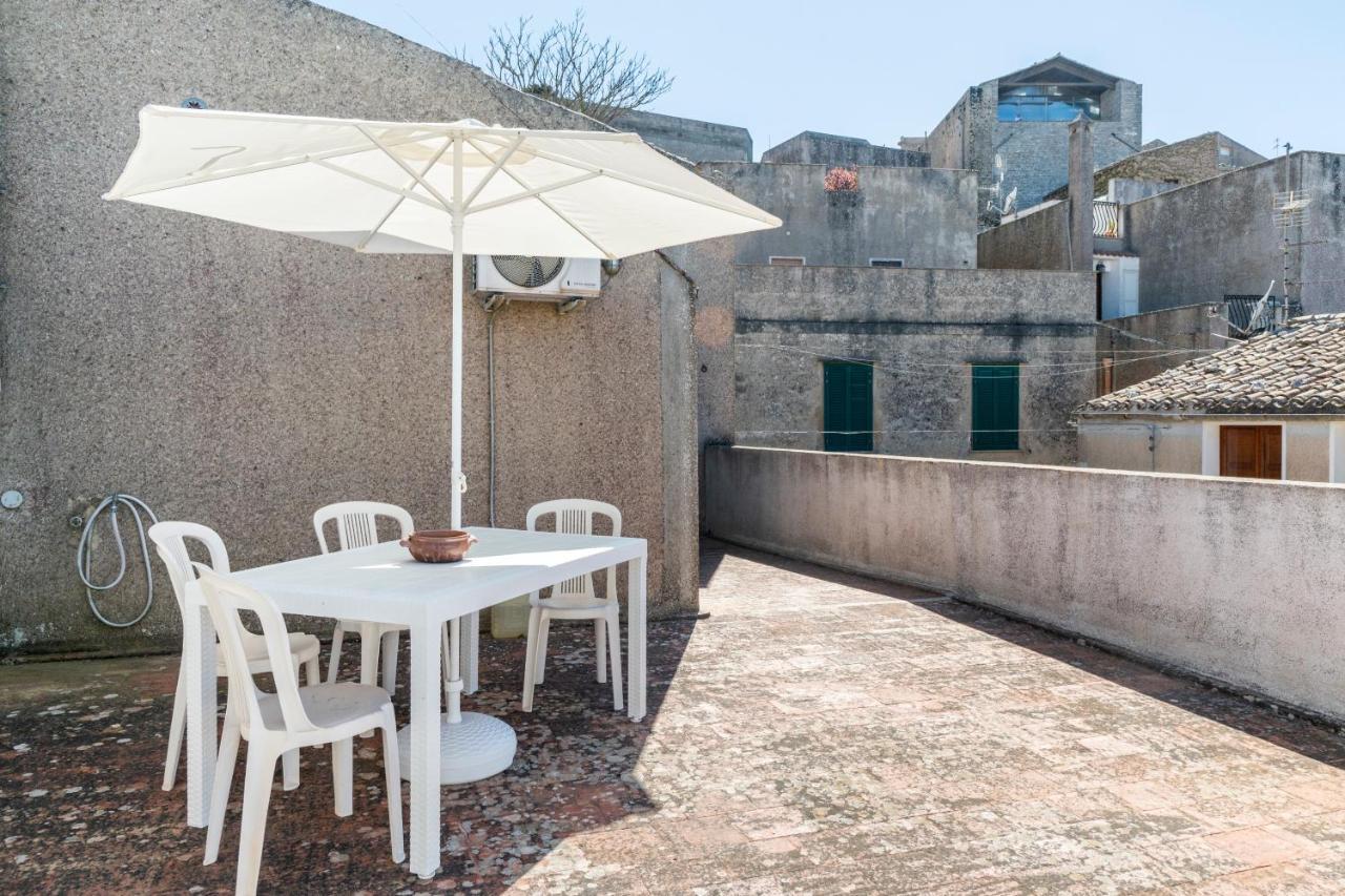 Il Monte Apartment Erice Luaran gambar